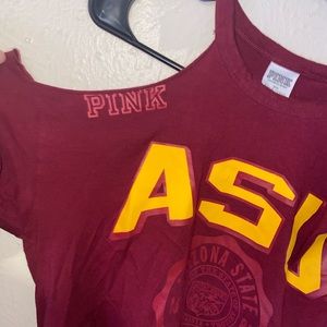 Long sleeve shirt with open shoulders